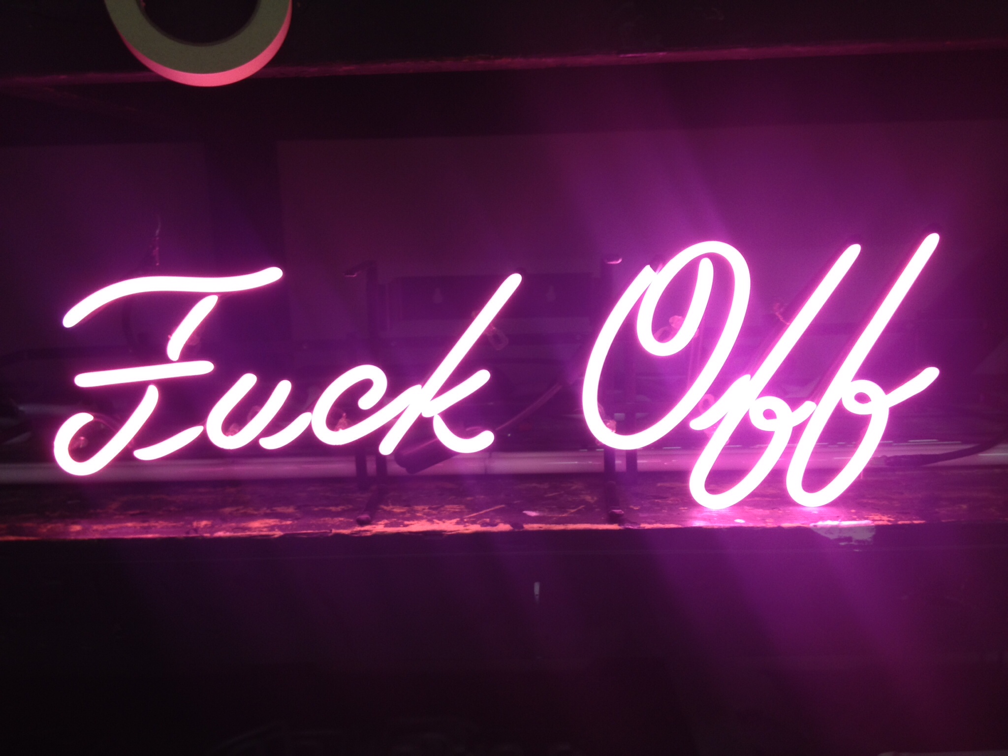 What Neon Signage Can Do For You